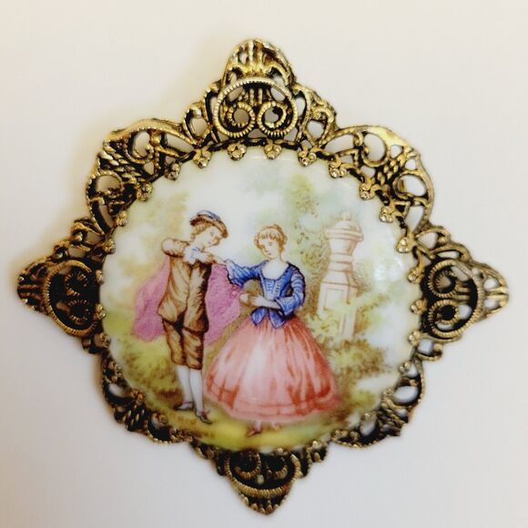 Vintage Fragonard Porcelain Cameo Courting Scene Gold Tone Brooch Pin Pendant - Picture 9 of 10